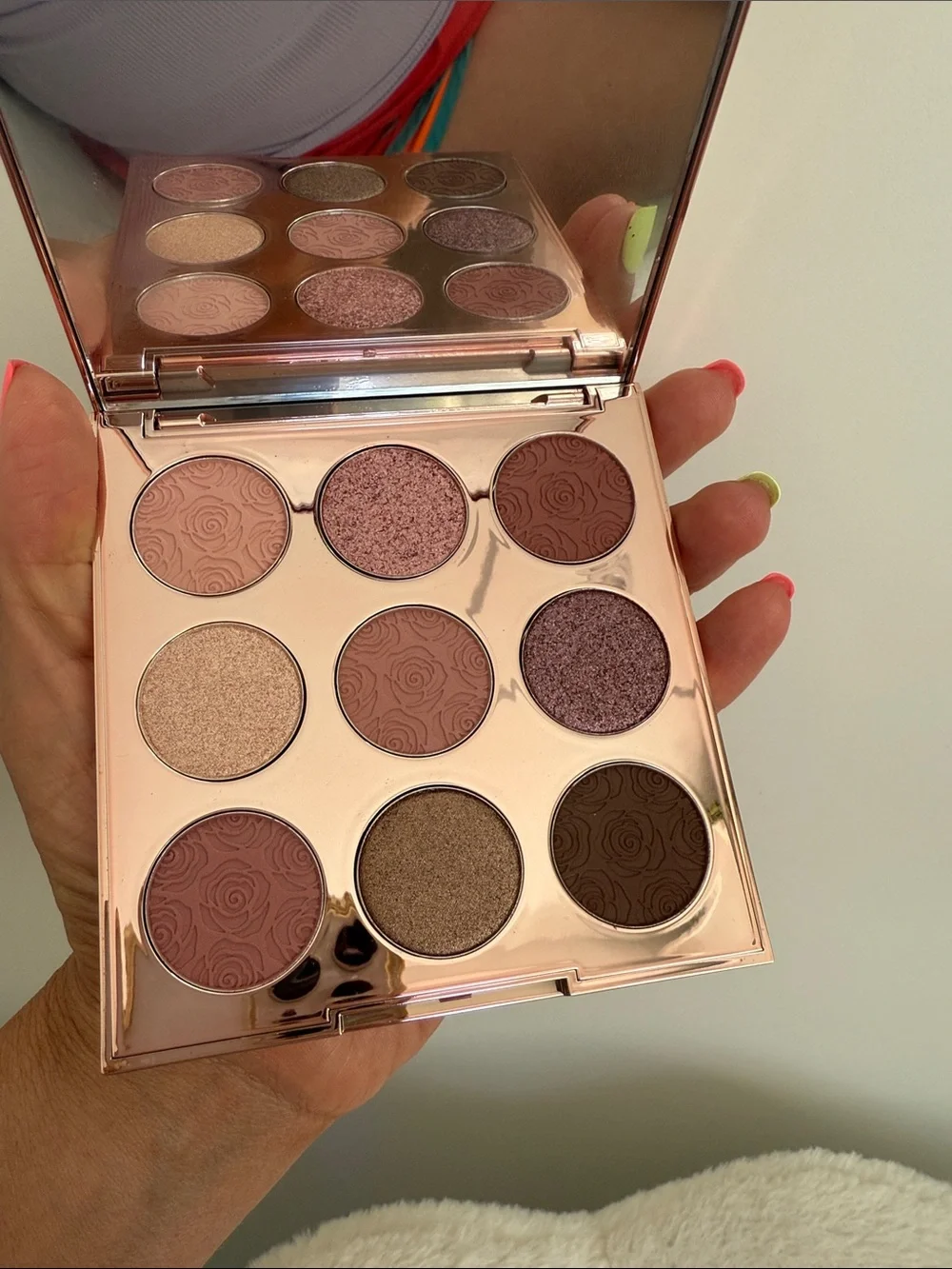 Tarte 9 shade eyeshadow palette